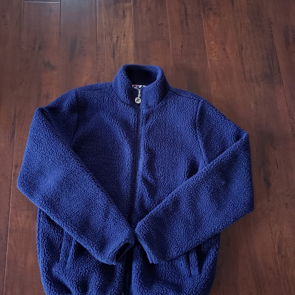 Fila fuzzy jacket - Picture 2 of 3